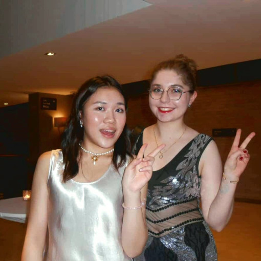 Photo of Helen Zheng