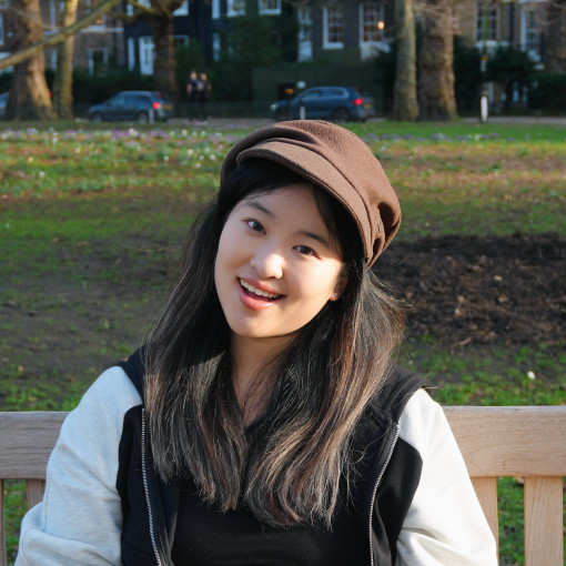 Photo of Kelly Li
