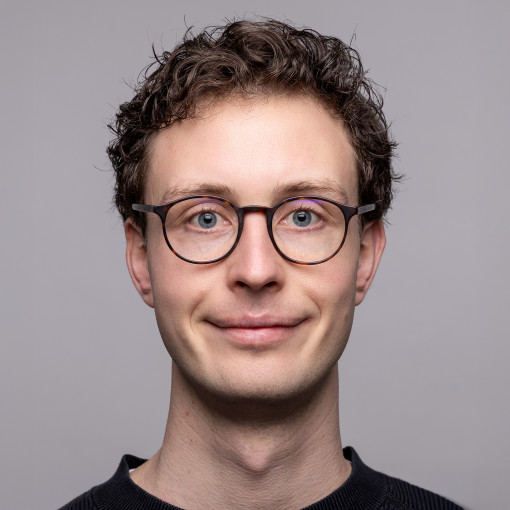 Photo of Lukas Raedeker