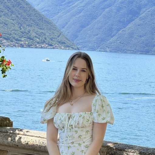 Photo of Lara Shazell