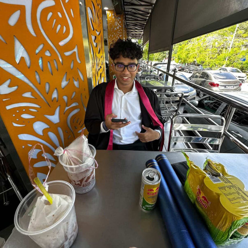 Photo of Manish Kunalan