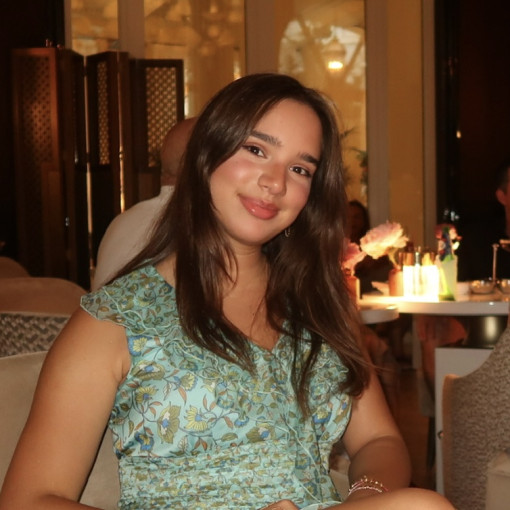 Photo of Melis Nurluoglu