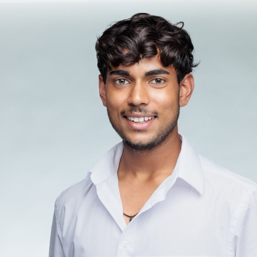 Photo of Rishi Viswanath
