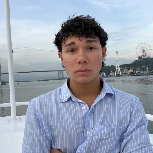 Photo of Sam Thompson