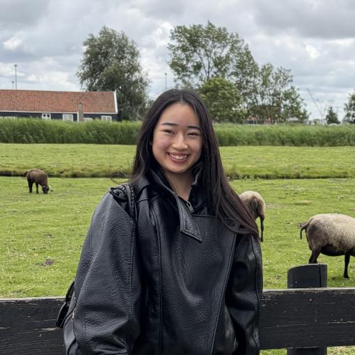 Photo of Sarah Tsang