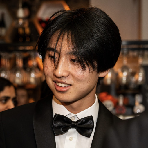 Photo of Zihong He